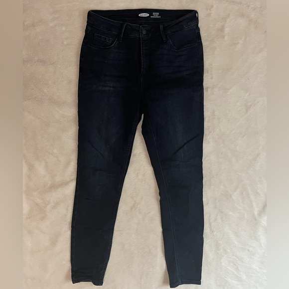 Old Navy Rockstar High-Rise Skinny Jean - Picture 2 of 4